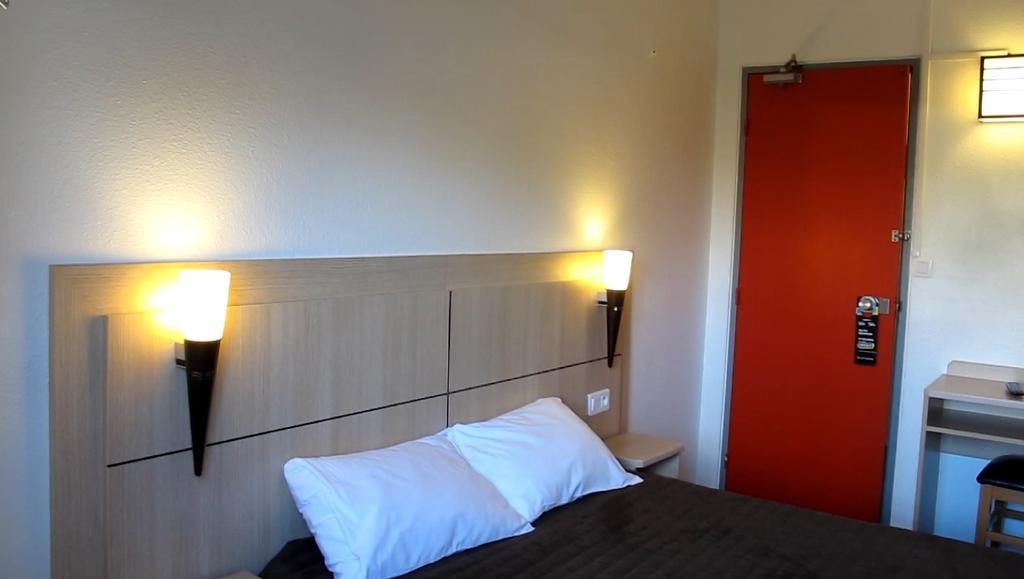 Hotel Class'Eco Courcouronnes Екстериор снимка