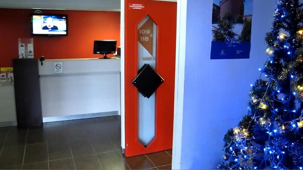 Hotel Class'Eco Courcouronnes Екстериор снимка