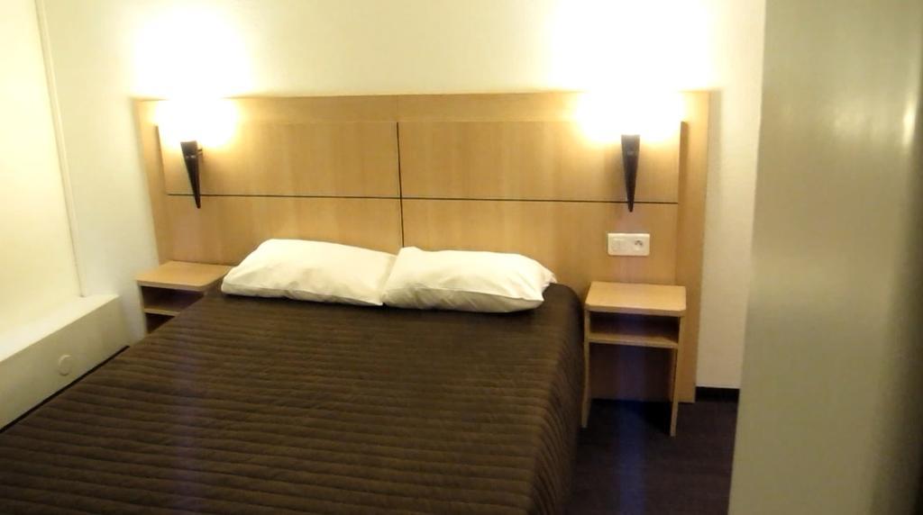 Hotel Class'Eco Courcouronnes Екстериор снимка