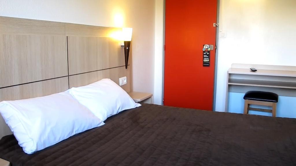 Hotel Class'Eco Courcouronnes Екстериор снимка