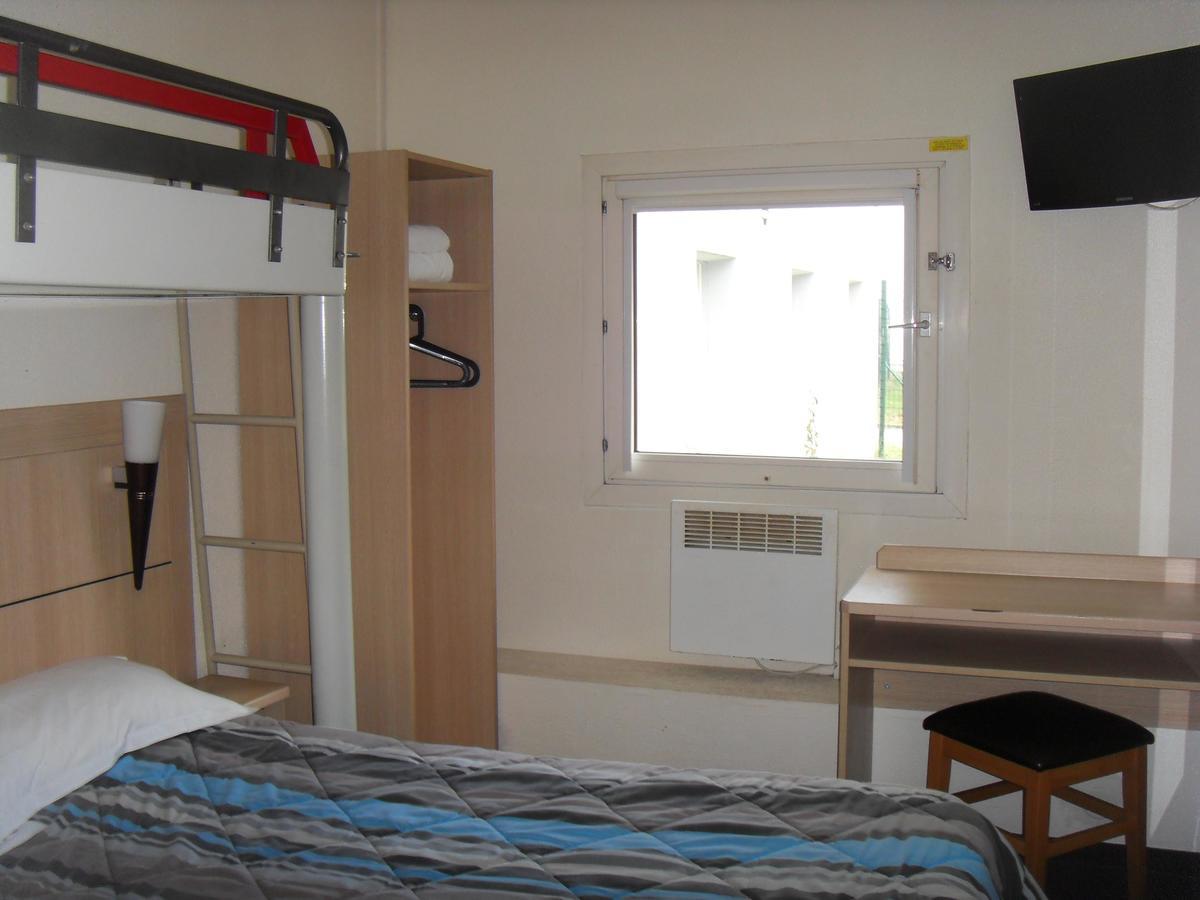 Hotel Class'Eco Courcouronnes Екстериор снимка